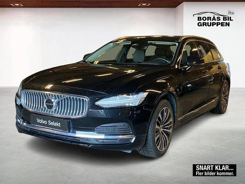 Svart Begagnad 2023 Volvo V90 Core Kombi | 399 000 kr (Marknadspris) - Bild 1/3