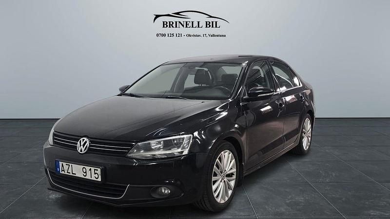 Svart Begagnad 2011 VW Jetta GT Sedan | 70 000 kr (Marknadspris) - Bild 1/4