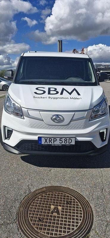 Vit Begagnad 2022 Maxus eDeliver 3 Van | 180 000 kr (Superpris) - Bild 1/4