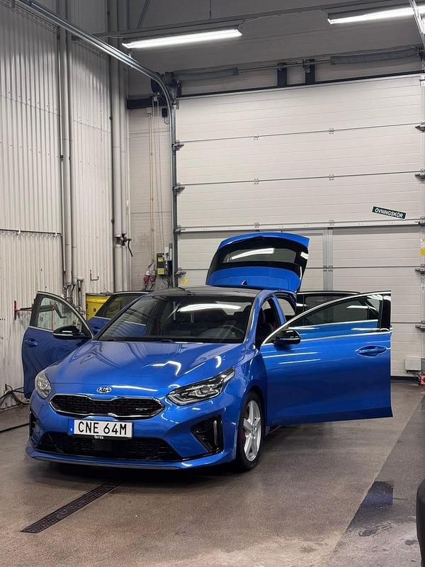 Begagnad 2019 Kia ProCeed GT GT Halvkombi | 250 000 kr (Lite dyr) - Bild 1/4