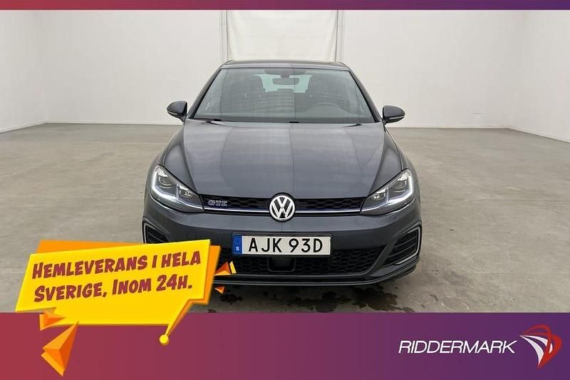 Begagnad VW Golf VIII GTE 204 HK (150 kW) 2019 Mgrå Halvkombi