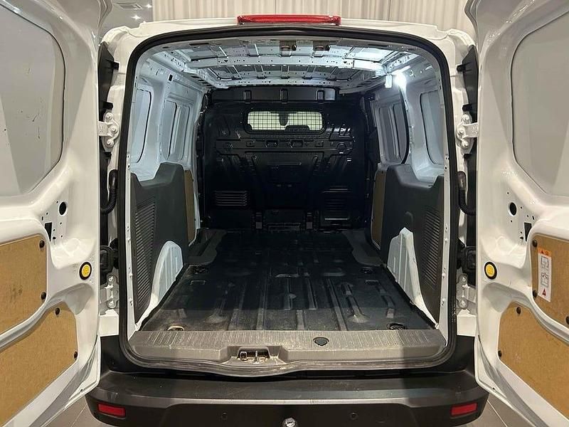 Begagnad Ford Transit Connect 101 HK (74 kW) 2023 Vit Minibuss