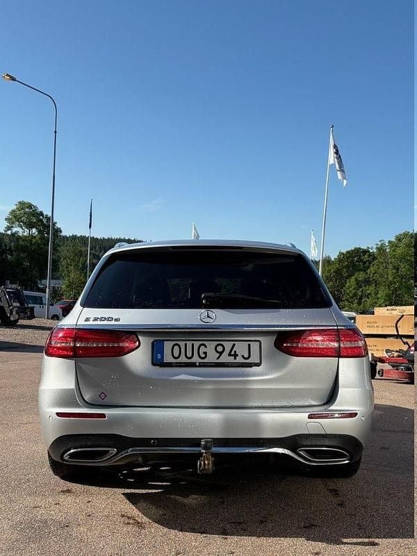 Begagnad Mercedes E200 AMG 160 HK (117 kW) 2019 Silver Kombi