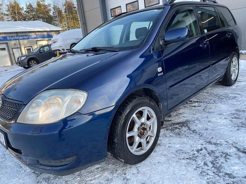 Begagnad 2003 Toyota Corolla Kombi | 25 000 kr (Marknadspris) - Bild 1/4