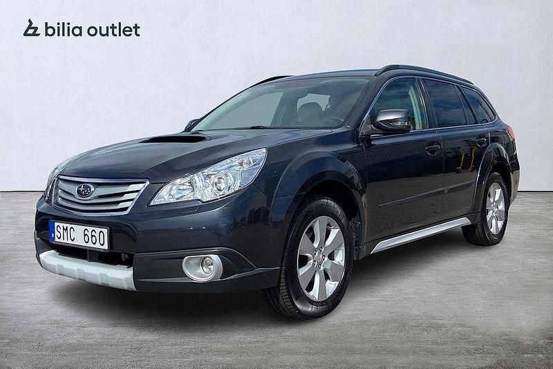 Mörkgrå Begagnad 2010 Subaru Outback SUV | 44 900 kr (Superpris) - Bild 1/3