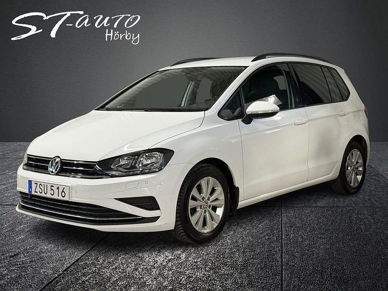 Vit Begagnad 2018 VW Golf VII Halvkombi | 148 900 kr (Lite dyr) - Bild 1/4