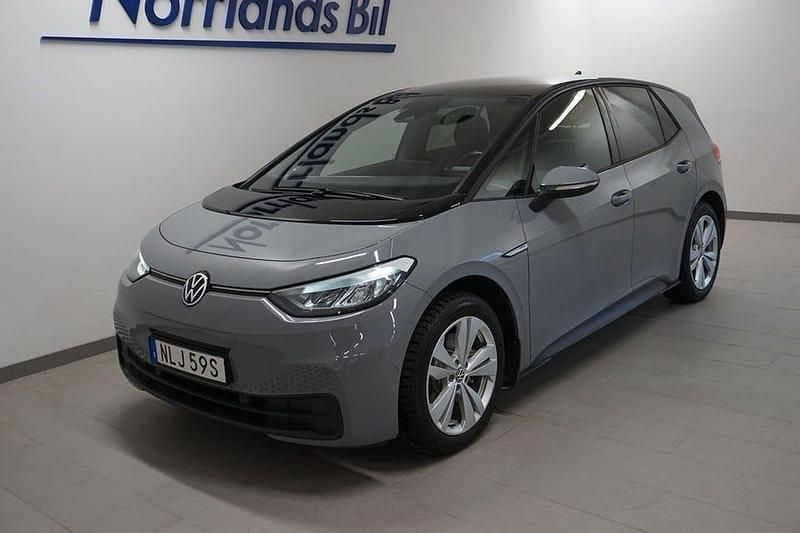 Begagnad VW ID.3 Edition 150 kW (204 HK) 2023 Moonstone grey black Halvkombi