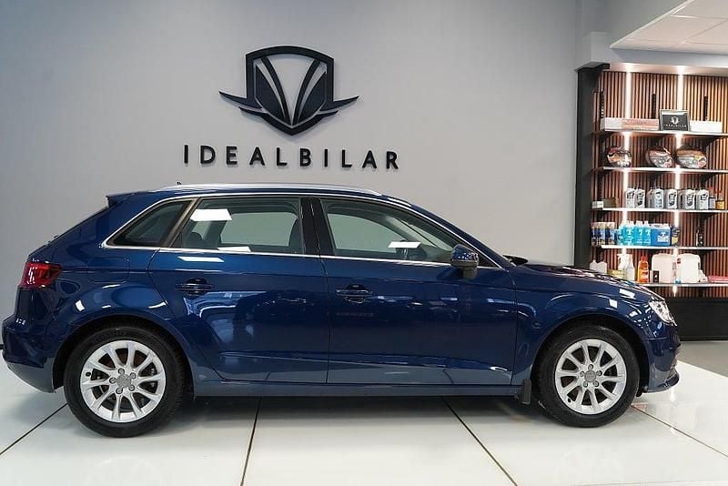 Begagnad Audi A3 Sportback Attraction 2016 Halvkombi