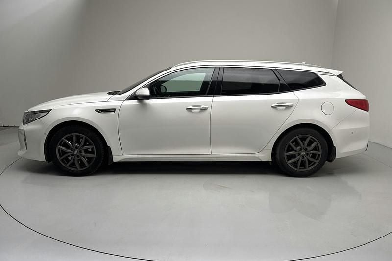 Begagnad Kia Optima GT-Line 141 HK (103 kW) 2017 Vit Kombi