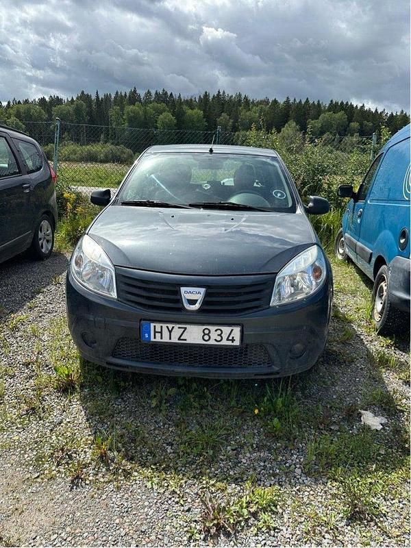 Begagnad 2009 Dacia Sandero Halvkombi | 20 000 kr - Bild 1/4