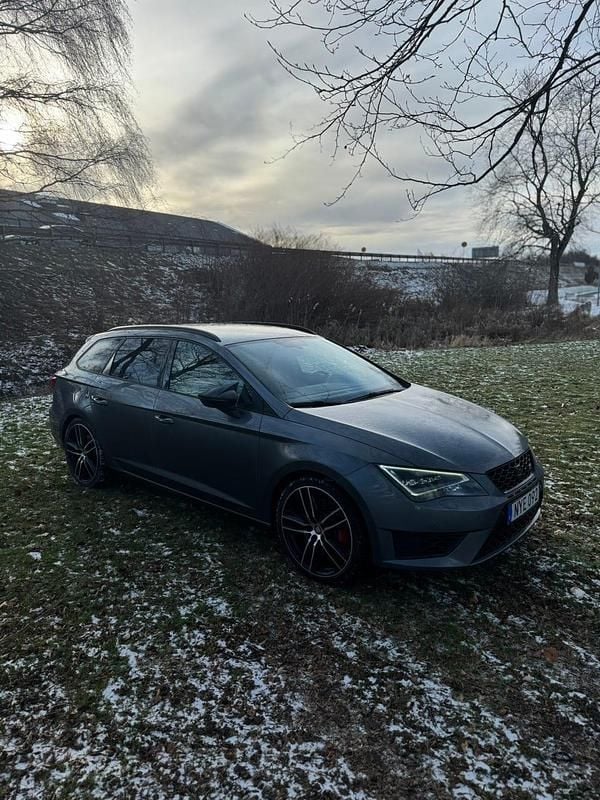 Begagnad Seat Leon ST CUPRA 290 HK (213 kW) 2016 Kombi