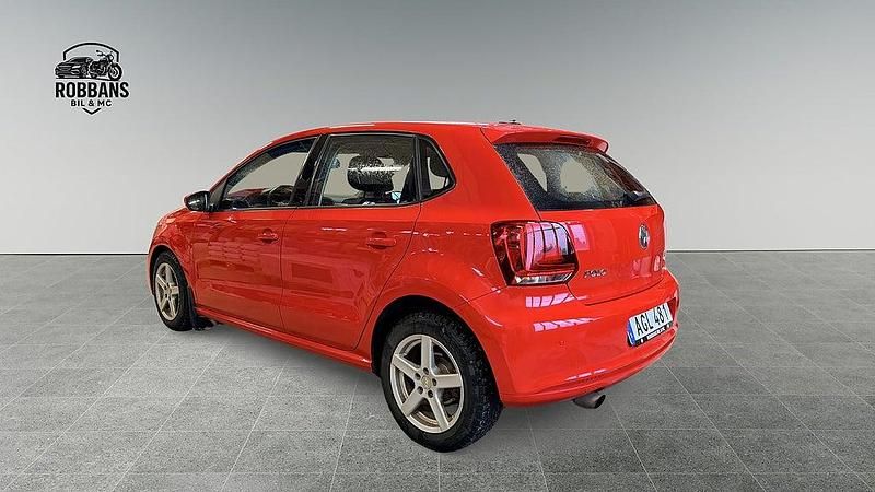 Begagnad VW Polo 91 HK (66 kW) 2012 Röd Halvkombi