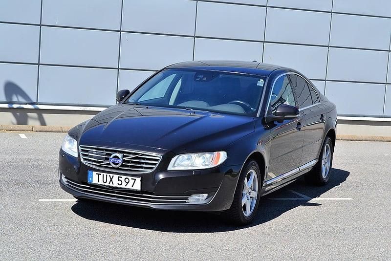 Vit Begagnad 2015 Volvo S80 Momentum Sedan | 89 900 kr (Marknadspris) - Bild 1/4