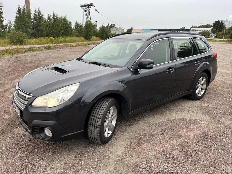 Grå Begagnad 2014 Subaru Outback SUV | 105 000 kr (Marknadspris) - Bild 1/4