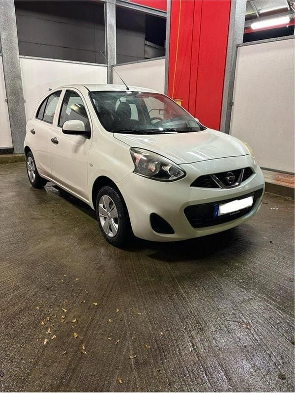 Vit Begagnad 2014 Nissan Micra Halvkombi | 59 000 kr (Marknadspris) - Bild 1/4