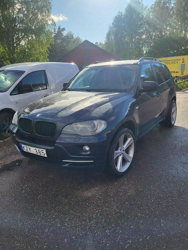 Blå Begagnad 2009 BMW X5 Sport Line SUV | 125 000 kr (Marknadspris) - Bild 1/2