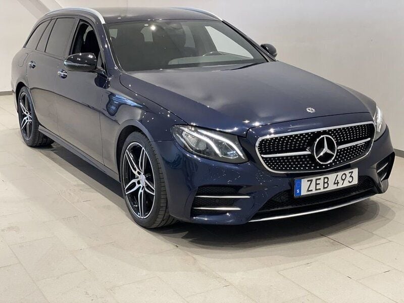 Mörkblå (mblå) Begagnad 2018 Mercedes E43 AMG AMG Sedan | 369 900 kr (Superpris) - Bild 1/3