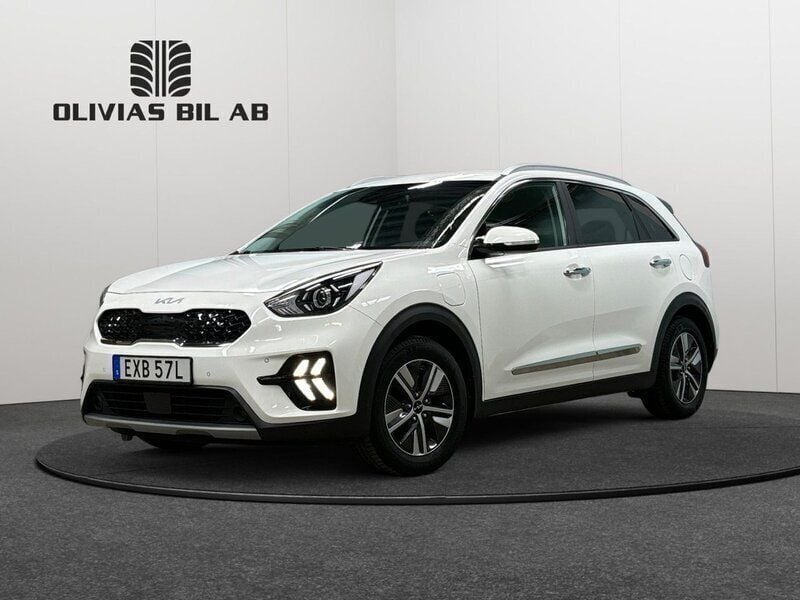Vit Begagnad 2022 Kia Niro Advance SUV | 199 400 kr (Bra pris) - Bild 1/4