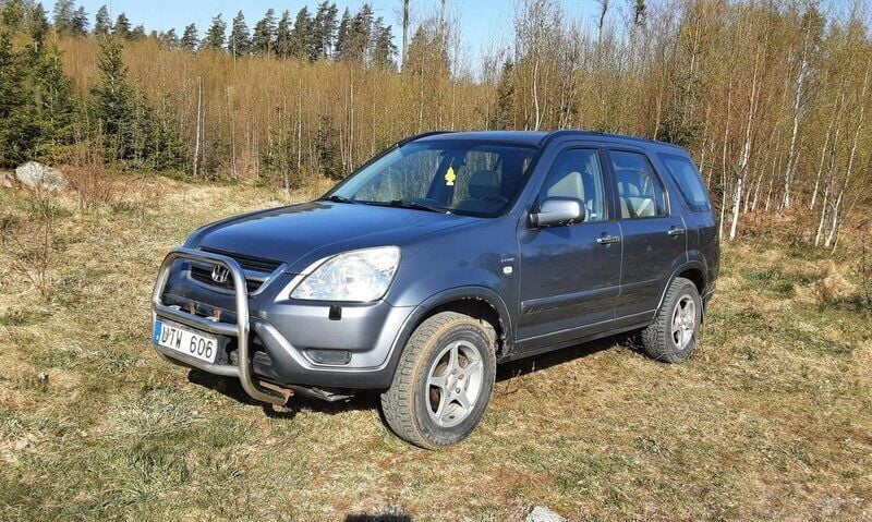 Silver Begagnad 2004 Honda CR-V SUV | 25 000 kr (Marknadspris) - Bild 1/4