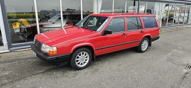 Röd Begagnad 1994 Volvo 940 Kombi | 69 900 kr - Bild 1/4