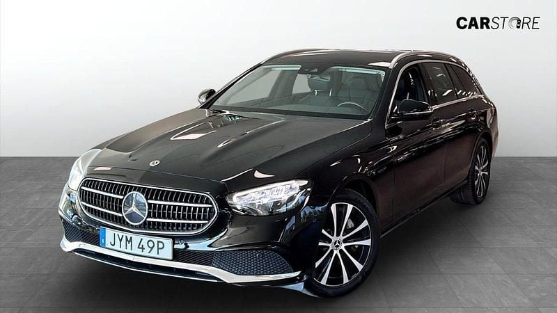 Svart Begagnad 2022 Mercedes E300 Kombi | 349 900 kr (Superpris) - Bild 1/4
