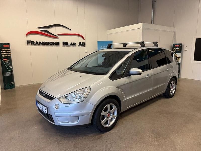 Grå Begagnad 2008 Ford S-MAX S Minibuss | 39 900 kr (Marknadspris) - Bild 1/4