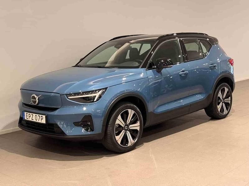 Blå Begagnad 2023 Volvo XC40 Single Motor SUV | 364 500 kr - Bild 1/1