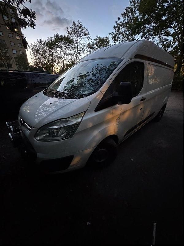 Vit Begagnad 2017 Ford Transit | 35 000 kr - Bild 1/1