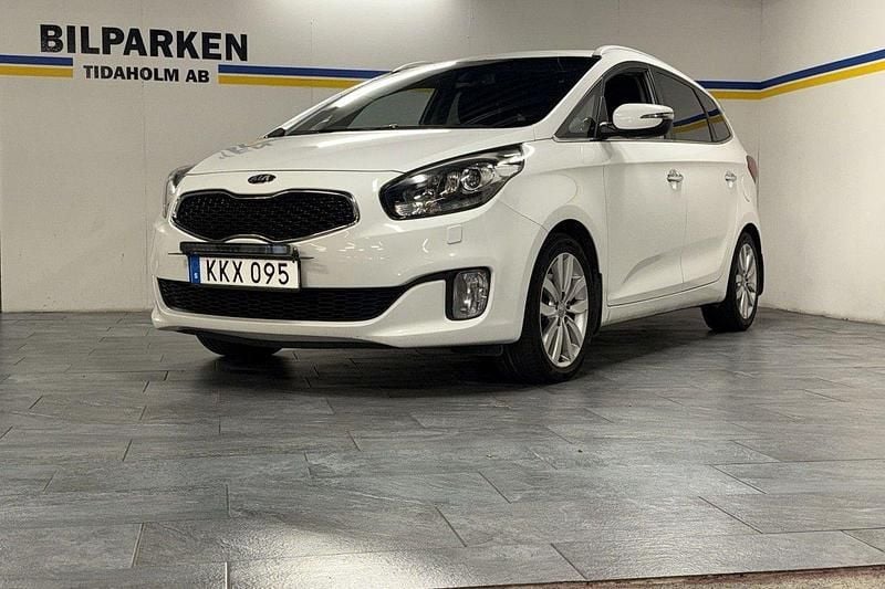 Vit Begagnad 2014 Kia Carens Minibuss | 89 900 kr (Marknadspris) - Bild 1/4