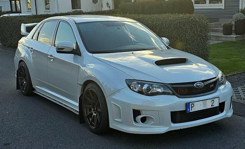 Vit Begagnad 2014 Subaru WRX Sedan | 550 000 kr - Bild 1/4