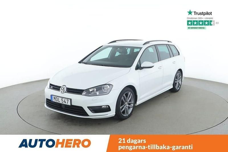 Vit Begagnad 2015 VW Golf VII R-line Kombi | 112 000 kr (Marknadspris) - Bild 1/4
