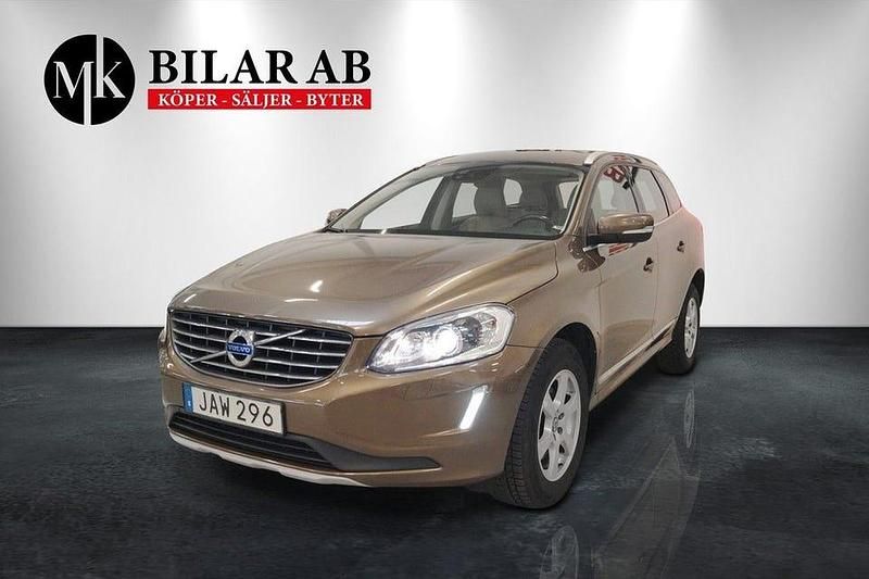 Begagnad Volvo XC60 Summum 150 HK (110 kW) 2015 Brun SUV