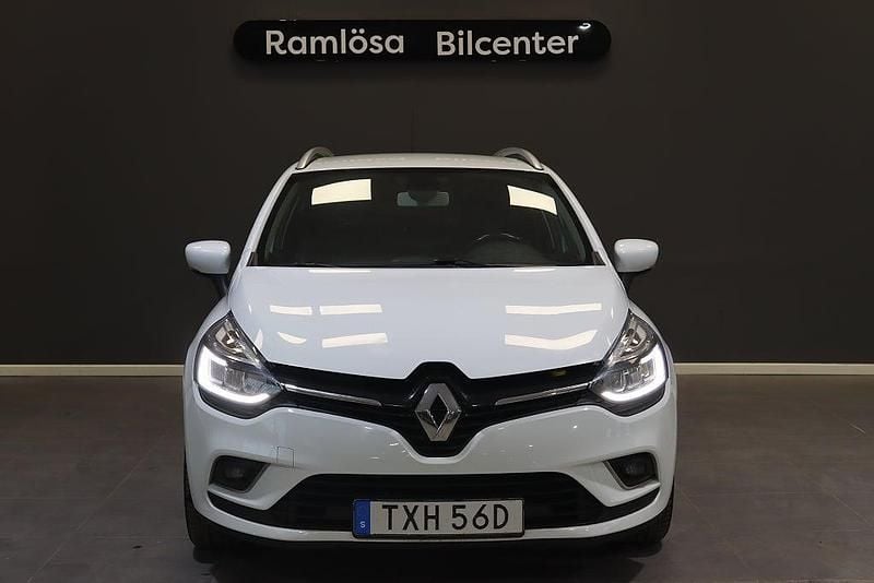 Begagnad Renault Clio GrandTour Intens 90 HK (66 kW) 2019 Vit Kombi
