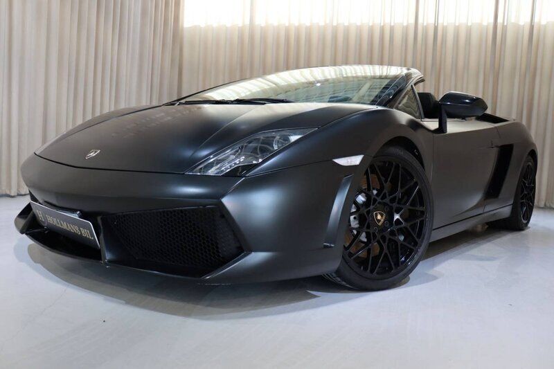 Begagnad Lamborghini Gallardo 561 HK (412 kW) 2010 Flerfärgad Cab