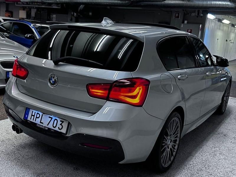 Begagnad BMW 120 M Sport 190 HK (139 kW) 2016 Silver Halvkombi