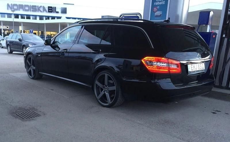 Begagnad Mercedes E220 170 HK (125 kW) 2011