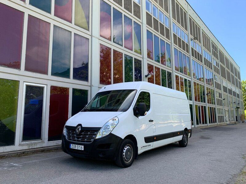 Vit Begagnad 2019 Renault Master Van | 239 900 kr (Bra pris) - Bild 1/4