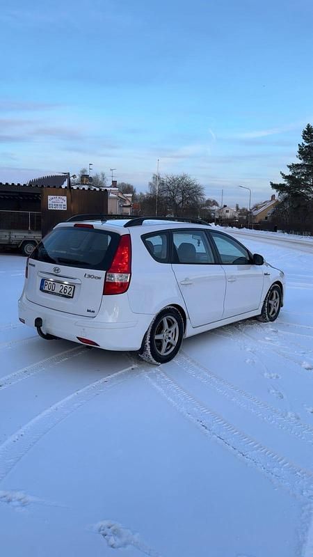 Begagnad Hyundai i30 128 HK (94 kW) 2012 Kombi