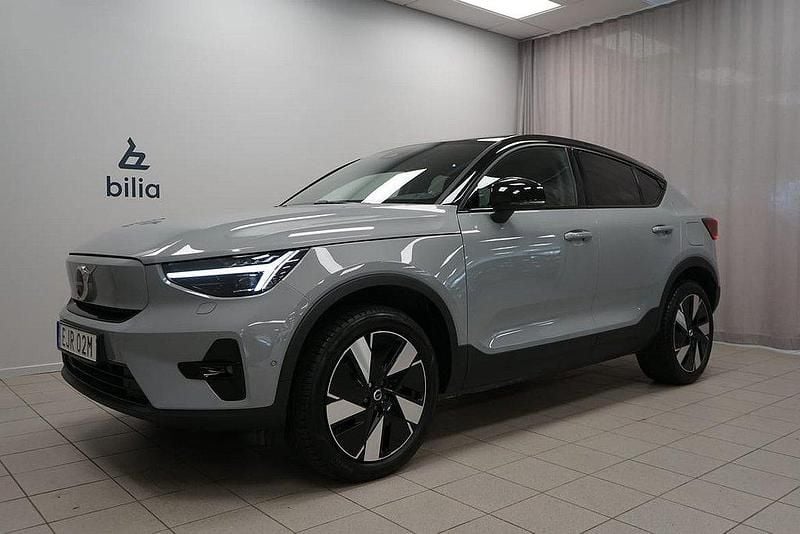 Grå Begagnad 2024 Volvo EC40 Performance SUV | 549 000 kr - Bild 1/3