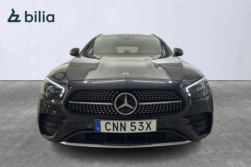 Begagnad Mercedes E300 AMG 310 HK (228 kW) 2021 Grå