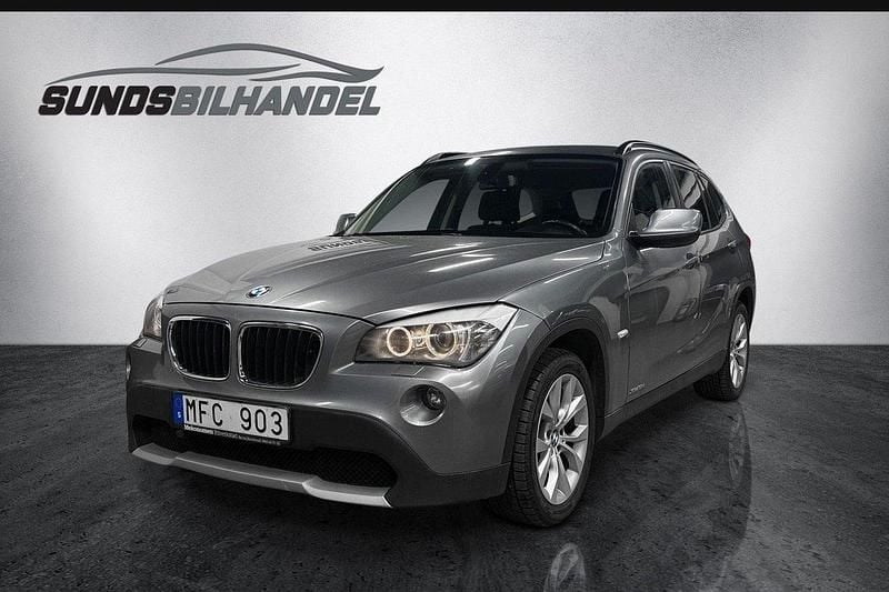 Grå Begagnad 2011 BMW X1 SUV | 84 900 kr (Bra pris) - Bild 1/4