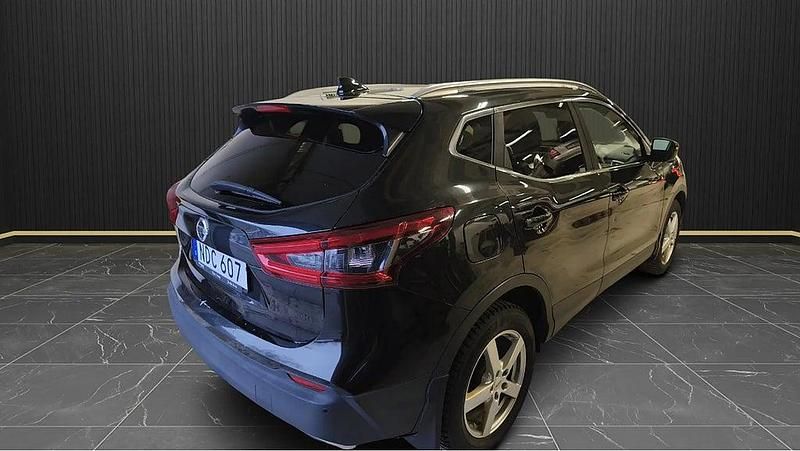 Begagnad Nissan Qashqai 116 HK (85 kW) 2017 Svart SUV