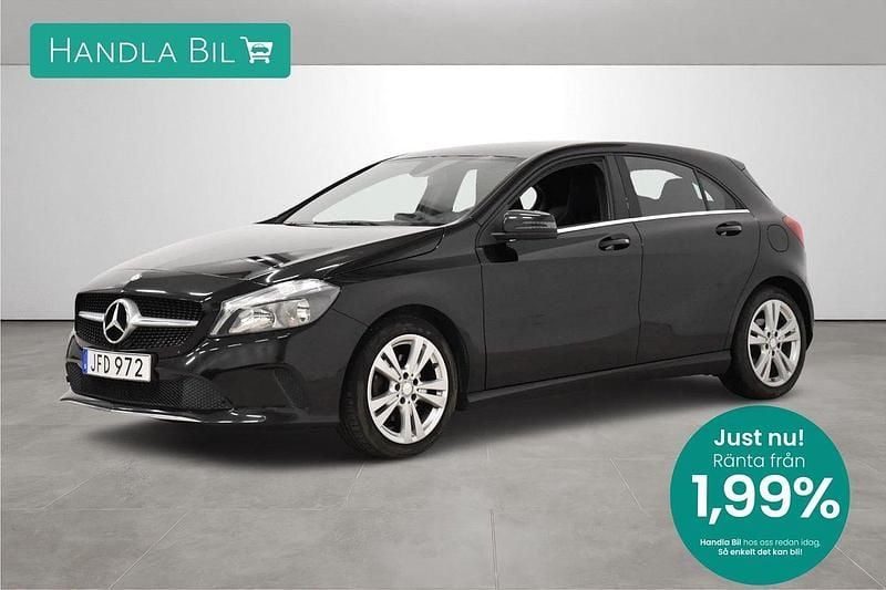 Svart Begagnad 2016 Mercedes A180 Halvkombi | 164 900 kr (Lite dyr) - Bild 1/3
