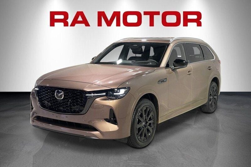 Brun (vit) Ny 2024 Mazda CX-80 Homura-Line SUV | 599 900 kr (Superpris) - Bild 1/4
