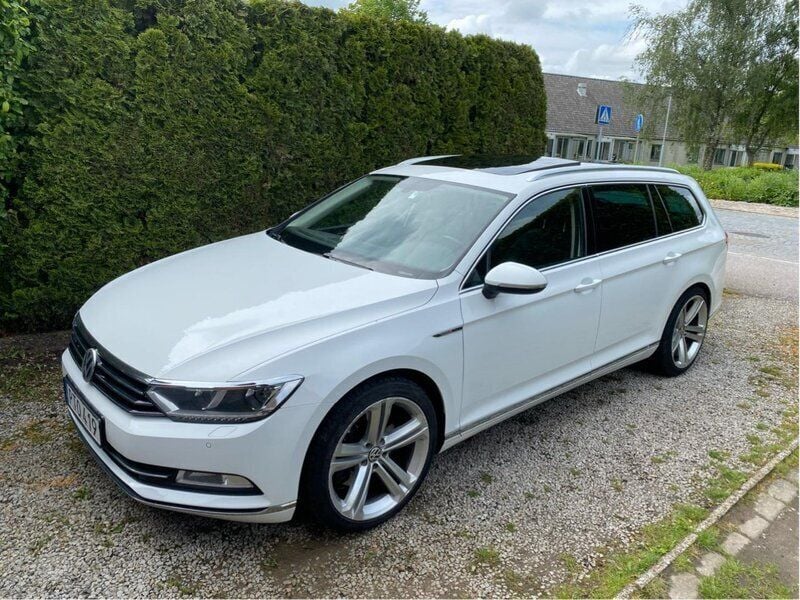 Vit Begagnad 2015 VW Passat GT Kombi | 115 900 kr (Marknadspris) - Bild 1/4