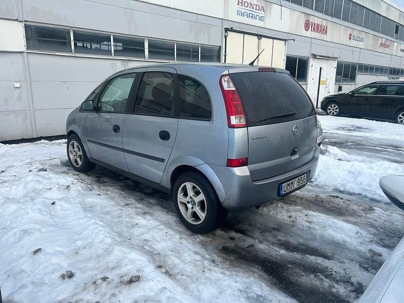 Begagnad 2004 Opel Meriva Minibuss | 12 500 kr (Marknadspris) - Bild 1/4