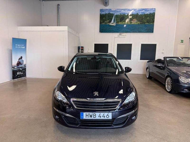 Begagnad Peugeot 308 SW Active 110 HK (80 kW) 2015 Blå Kombi