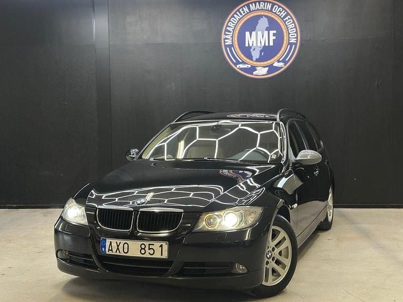 Svart Begagnad 2007 BMW 320 Advantage Kombi | 59 800 kr (Marknadspris) - Bild 1/4