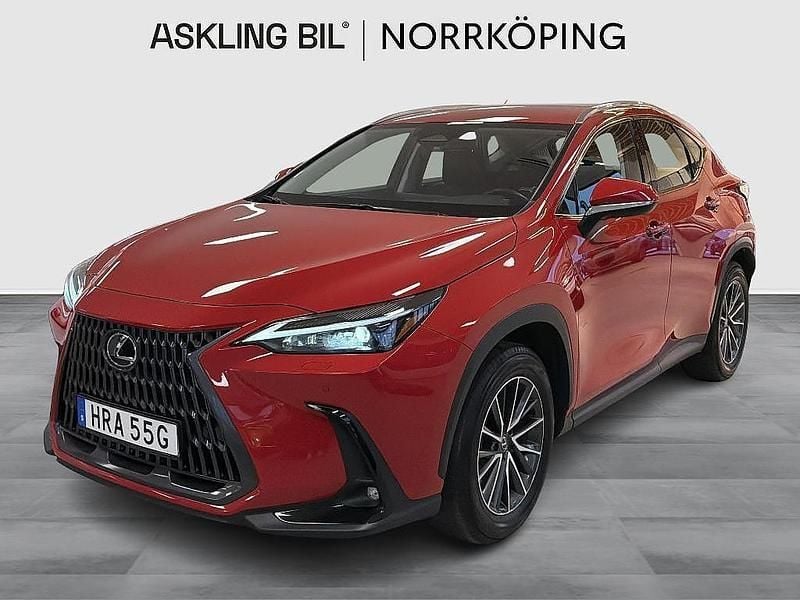 Röd Begagnad 2024 Lexus NX350h Business Edition SUV | 419 000 kr (Marknadspris) - Bild 1/4