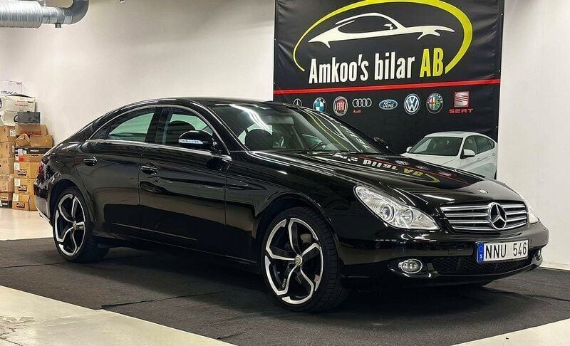 Svart Begagnad 2006 Mercedes CLS350 Sportkupé | 109 900 kr (Marknadspris) - Bild 1/4